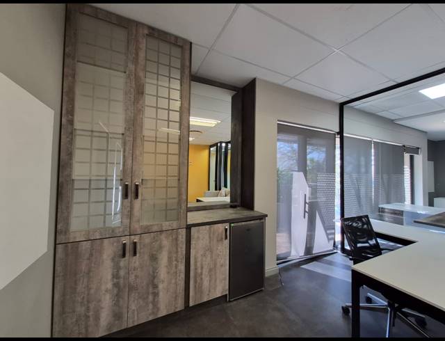 195M² OFFICE TO LET IN ILLOVO